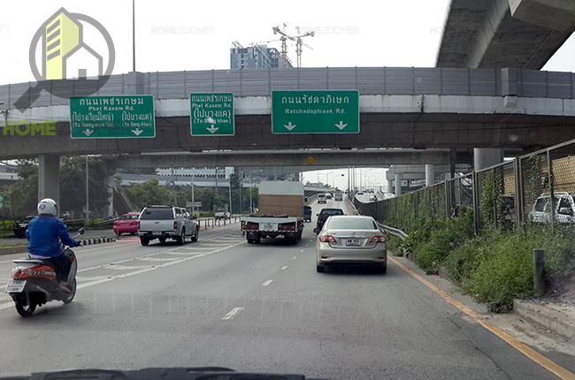 Aspire Sathon Taksin Brick-Zone
