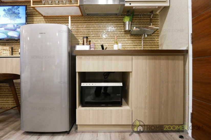 Brown Condo phaholyothin 67