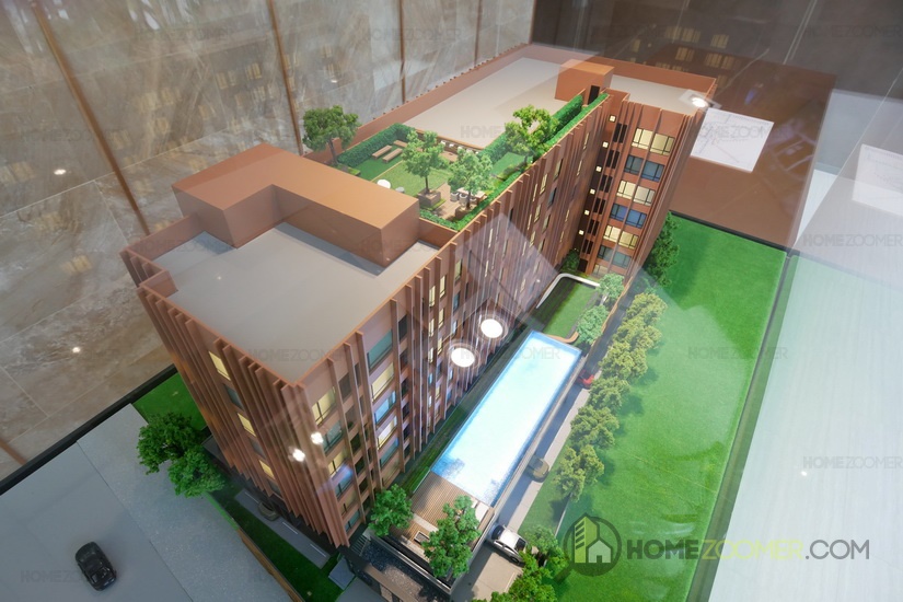 Brown Condo phaholyothin 67