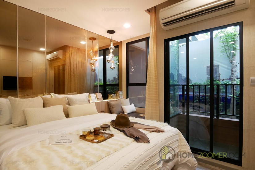 Brown Condo phaholyothin 67