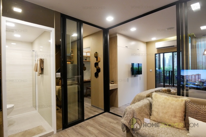Brown Condo phaholyothin 67
