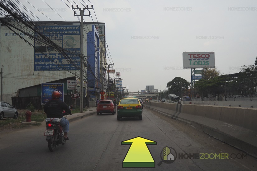 Brown Condo phaholyothin 67