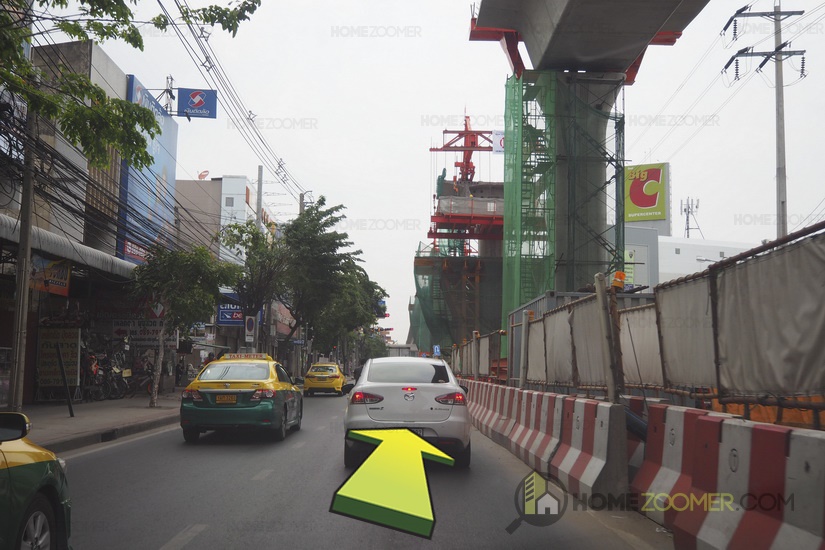 Brown Condo phaholyothin 67