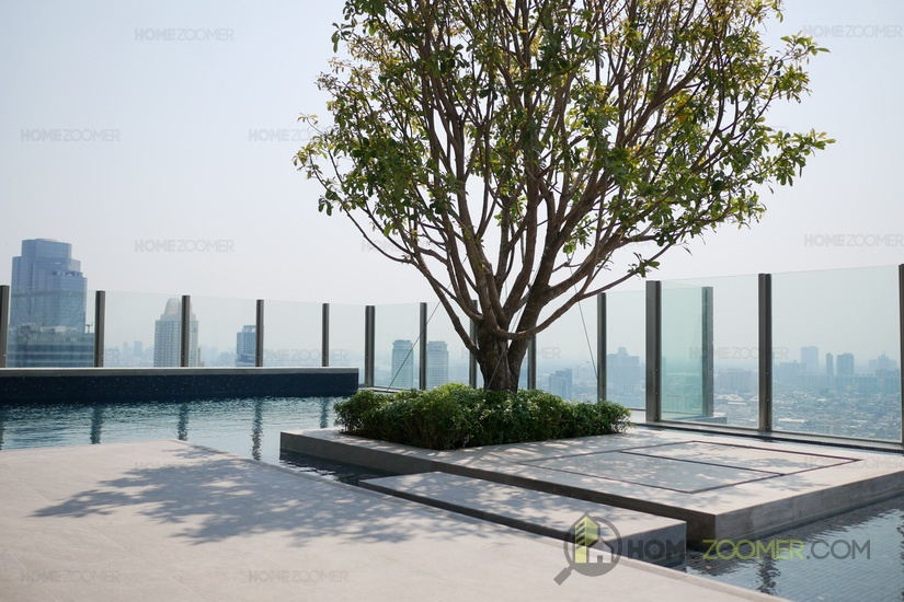 THE DIPLOMAT SATHORN
