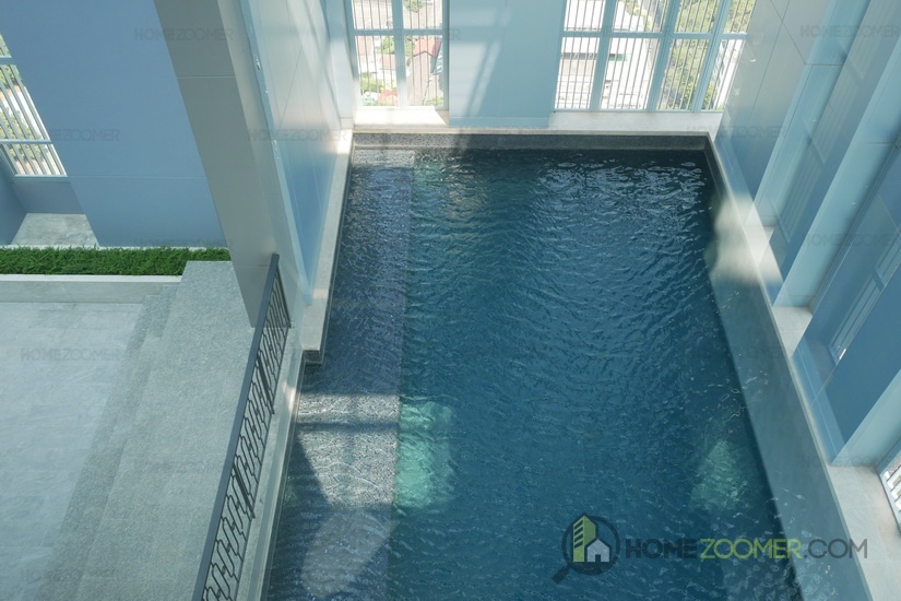 THE DIPLOMAT SATHORN