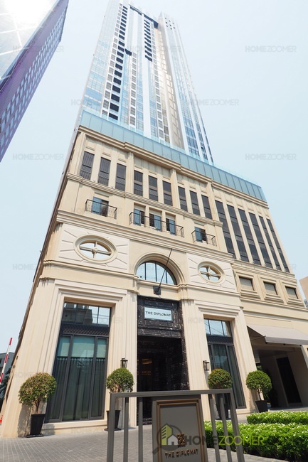 THE DIPLOMAT SATHORN