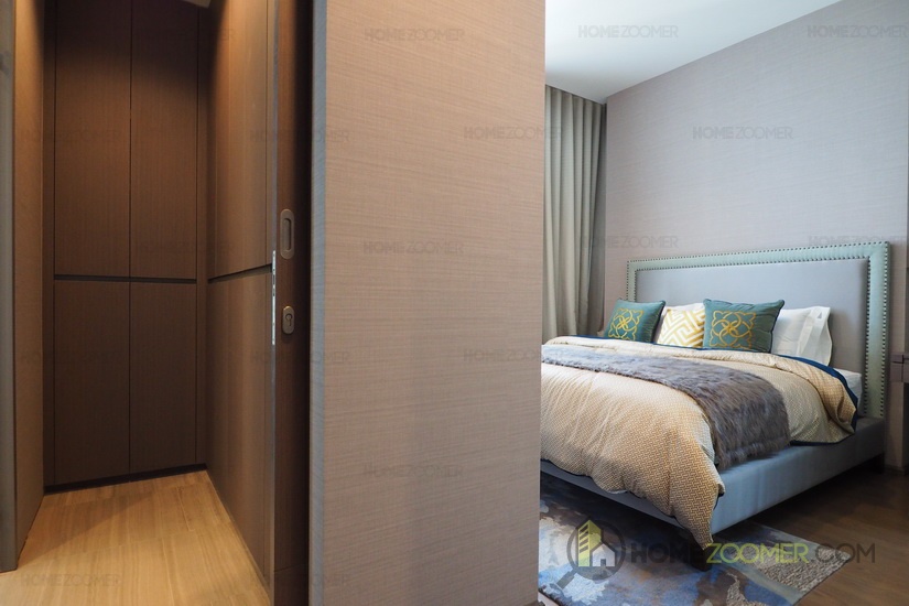 THE DIPLOMAT SATHORN