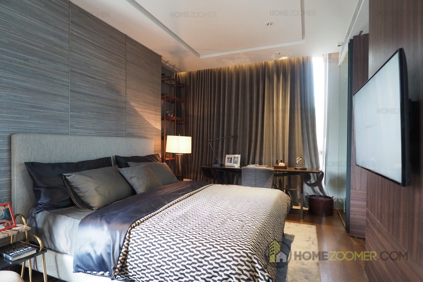 Issara Collection Sathorn