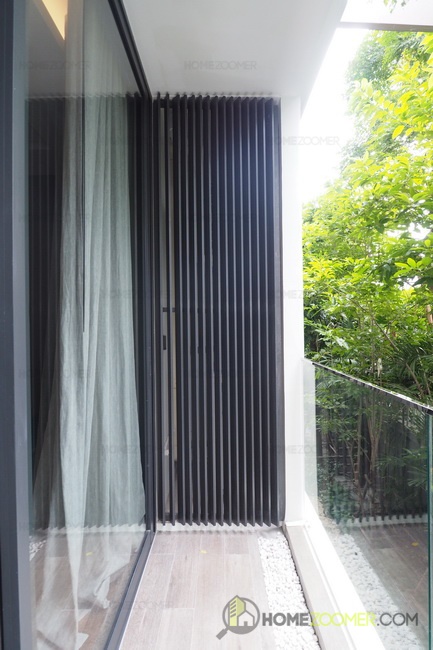 Issara Collection Sathorn