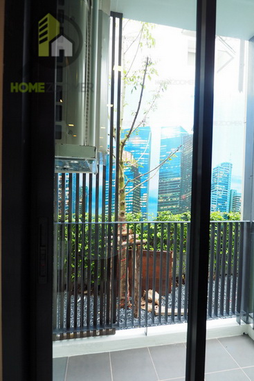 BROWN 32 (บราวน์ 32)