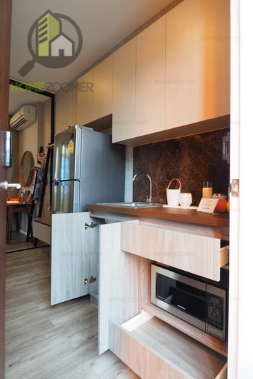 BROWN 32 (บราวน์ 32)
