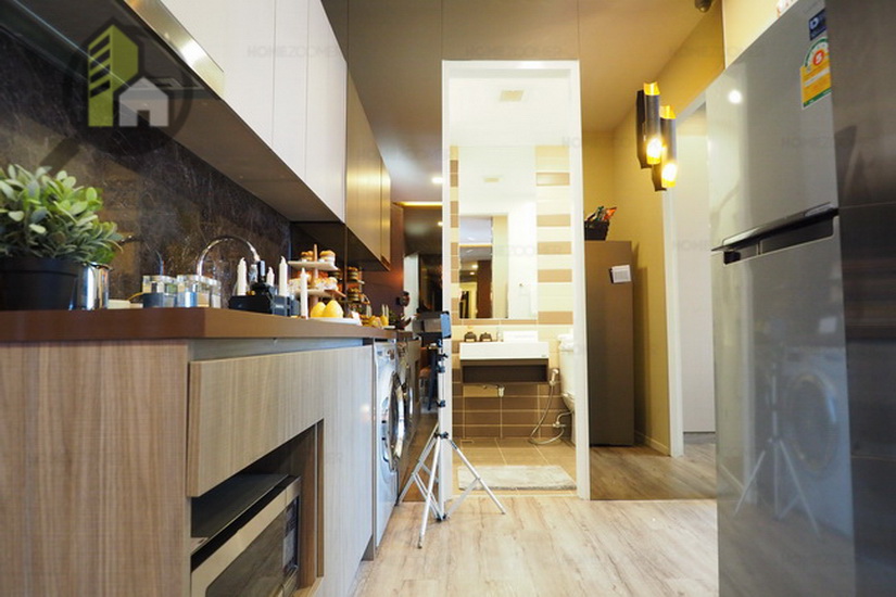 BROWN 32 (บราวน์ 32)