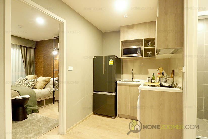 Elio Del Moss Phahon Yothin 34