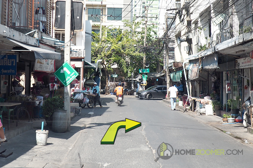 Elio Del Moss Phahon Yothin 34
