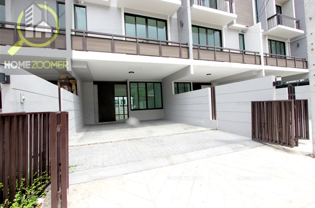 Areeya Mandarina sukhumvit 77
