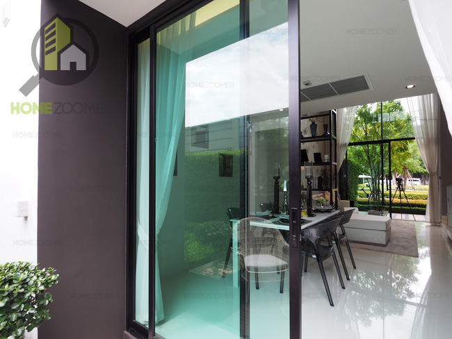 Baan Klang Mueng Viphawadi 