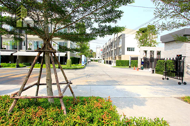 บ้านกลางเมือง สุขุมวิท 77
