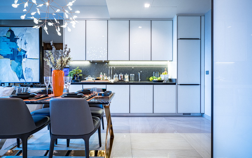 EYSE SUKHUMVIT43 