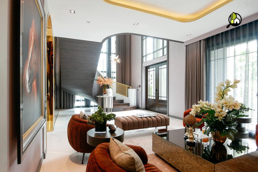 แกรนด์ บางกอก บูเลอวาร์ด บางนา-อ่อนนุช (Grand Bangkok Boulevard Bangna-Onnut)