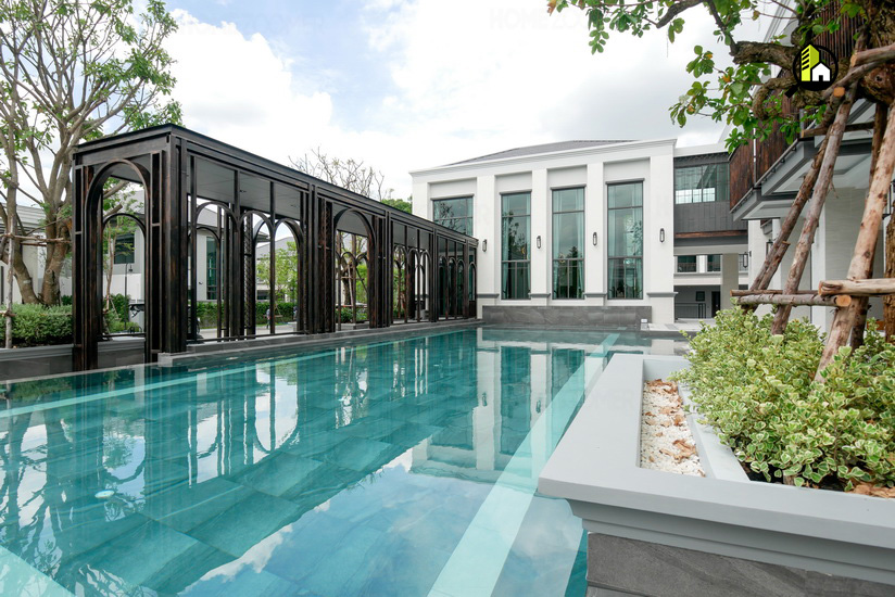 แกรนด์ บางกอก บูเลอวาร์ด บางนา-อ่อนนุช (Grand Bangkok Boulevard Bangna-Onnut)