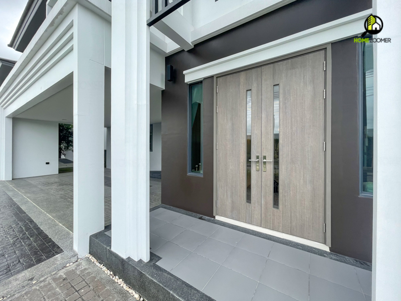 แกรนด์ บริทาเนีย บางนา กม.12 (Grand Britania Bangna Km.12)
