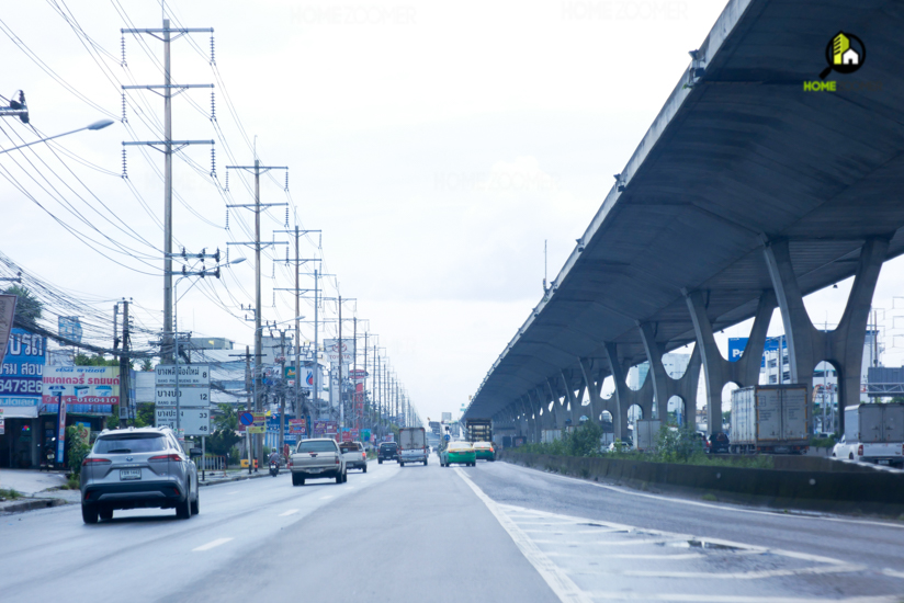 แกรนด์ บริทาเนีย บางนา กม.12 (Grand Britania Bangna Km.12) 