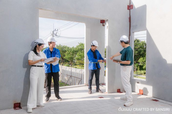 แสนสิริ แสนสิริ